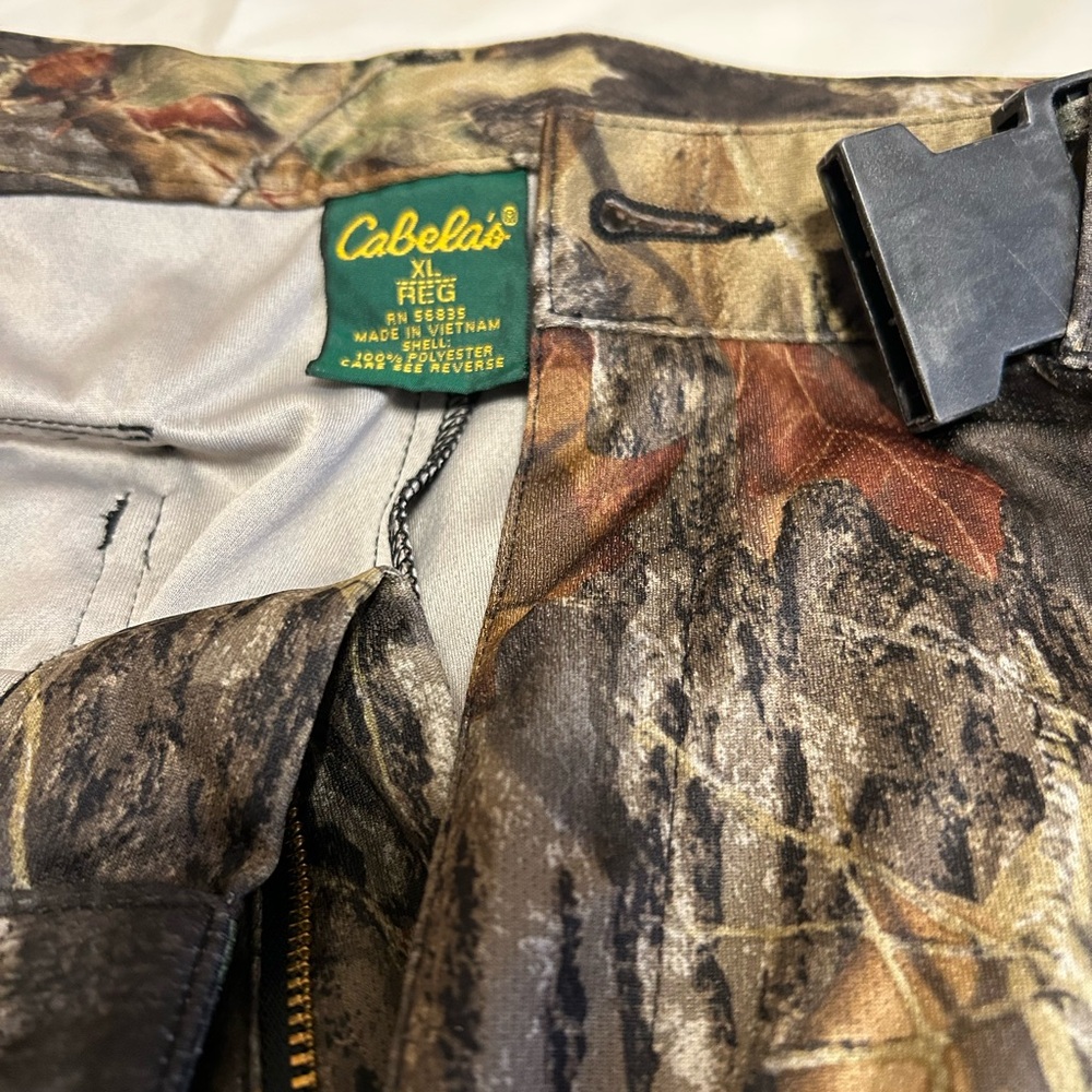 Cabela's Woodland Camouflage Pants XL - Picture 4 of 9